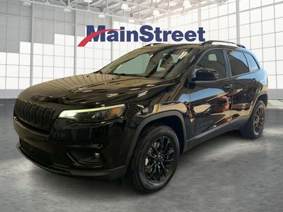 Used 2023 Jeep Cherokee Altitude Lux