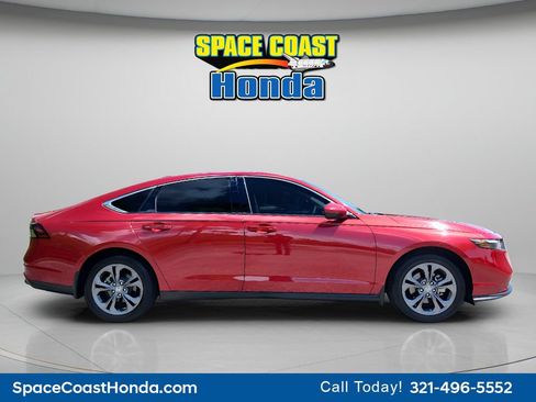 Used 2023 Honda Accord EX image 11