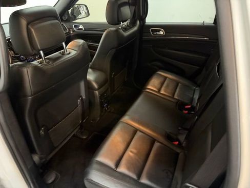 Used 2021 Jeep Grand Cherokee Limited image 33