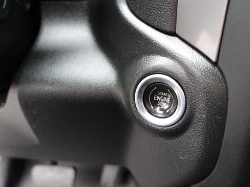 Used 2023 Chevrolet Silverado 1500 Custom image 45