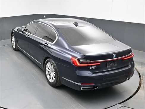 Used 2020 BMW 740i xDrive 740i xDrive w/ Cold Weather Package image 46