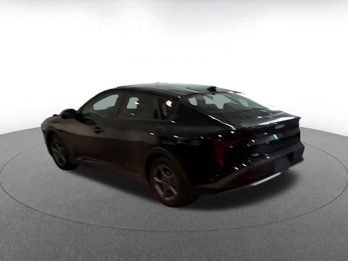 Used 2025 Kia K4 FWD image 9