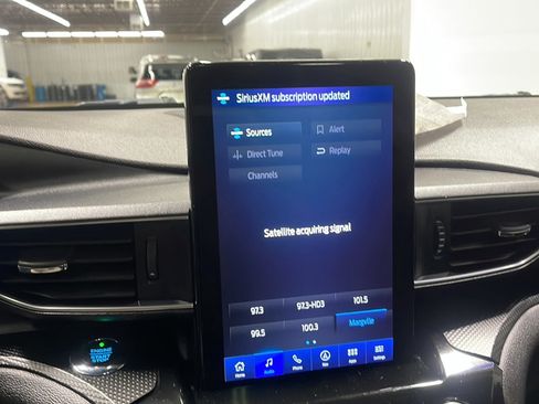 Used 2021 Ford Explorer ST w/ Equipment Group 401A AWD/4WD image 8
