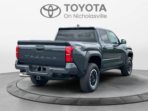 Used 2024 Toyota Tacoma TRD Off-Road AWD/4WD image 6