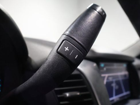 Used 2018 Chevrolet Tahoe Premier image 40