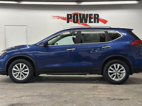 Used 2017 Nissan Rogue SV image 6