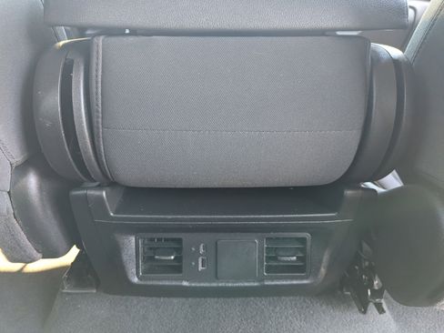 Used 2024 Chevrolet Silverado 2500 Custom w/ Custom Value Package image 14