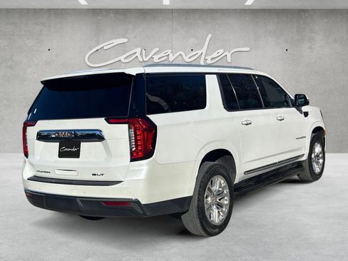 Used 2023 GMC Yukon XL SLT w/ SLT Premium Package image 19