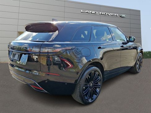 Used 2026 Land Rover Range Rover Velar Dynamic SE image 2