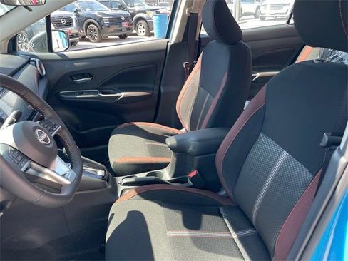 New 2025 Nissan Versa SR w/ Trunk Package image 9