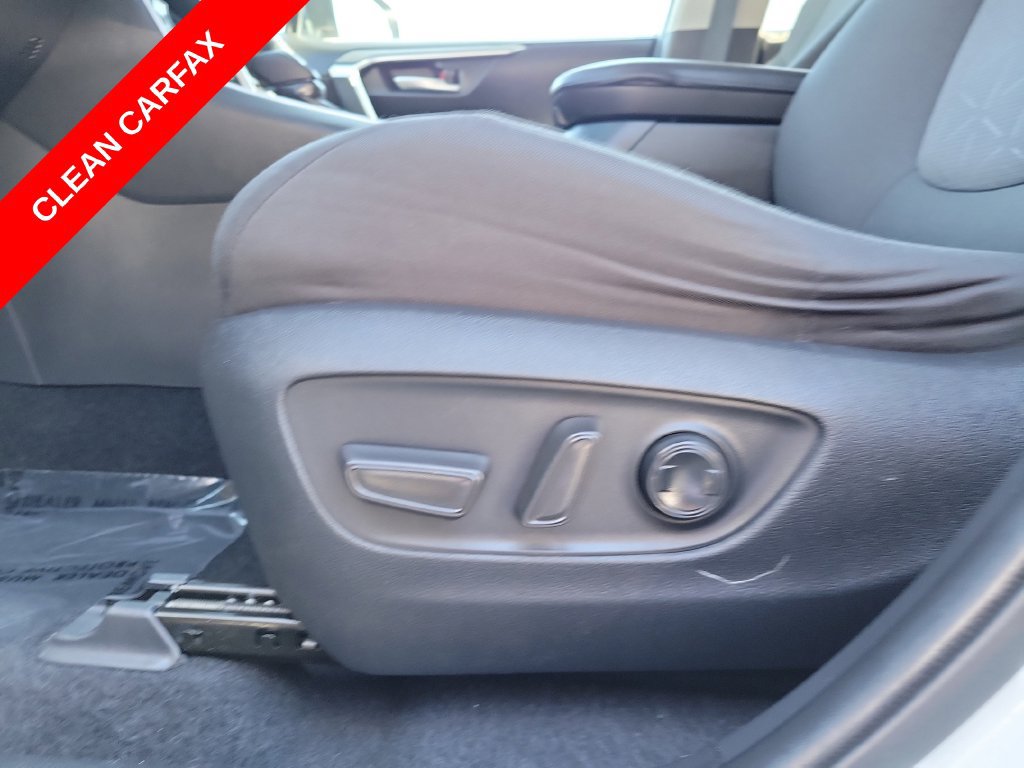 Used 2021 Toyota RAV4 XLE w/ Carpet Mat Package (TMS) FWD image 23