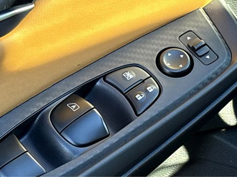 Used 2024 Nissan Sentra SV w/ SV Premium Package image 22