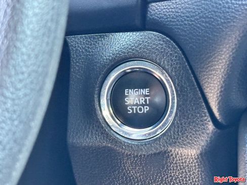 Certified 2025 Toyota RAV4 XLE AWD/4WD image 25