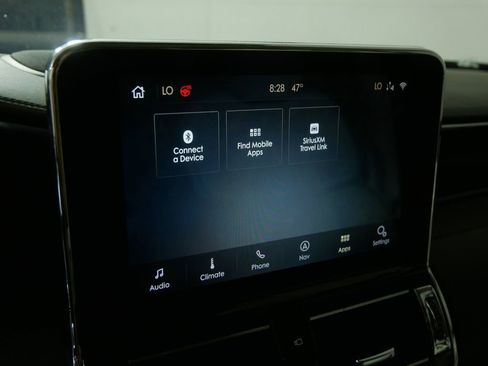 Used 2020 Lincoln Navigator Black Label w/ Cargo Convenience Package AWD/4WD image 37