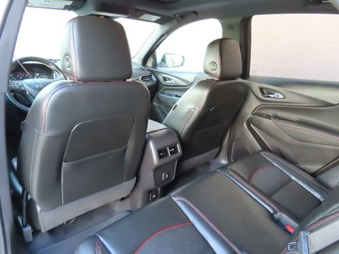 Used 2023 Chevrolet Equinox RS w/ RS Leather Package AWD/4WD image 34
