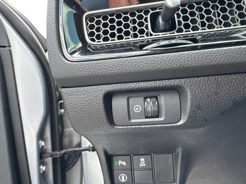 Used 2024 Honda Civic Touring image 34