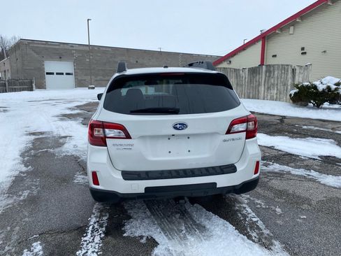 Used 2015 Subaru Outback 2.5i Limited image 4