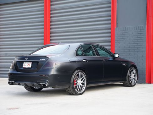 Used 2018 Mercedes-Benz E 63 AMG S image 5