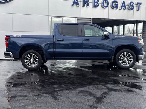 Used 2023 Chevrolet Silverado 1500 LT image 2