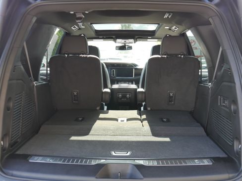 Certified 2022 GMC Yukon Denali w/ Max Trailering Package AWD/4WD image 7