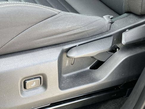 Used 2024 Toyota Tacoma 4x4 Double Cab image 17