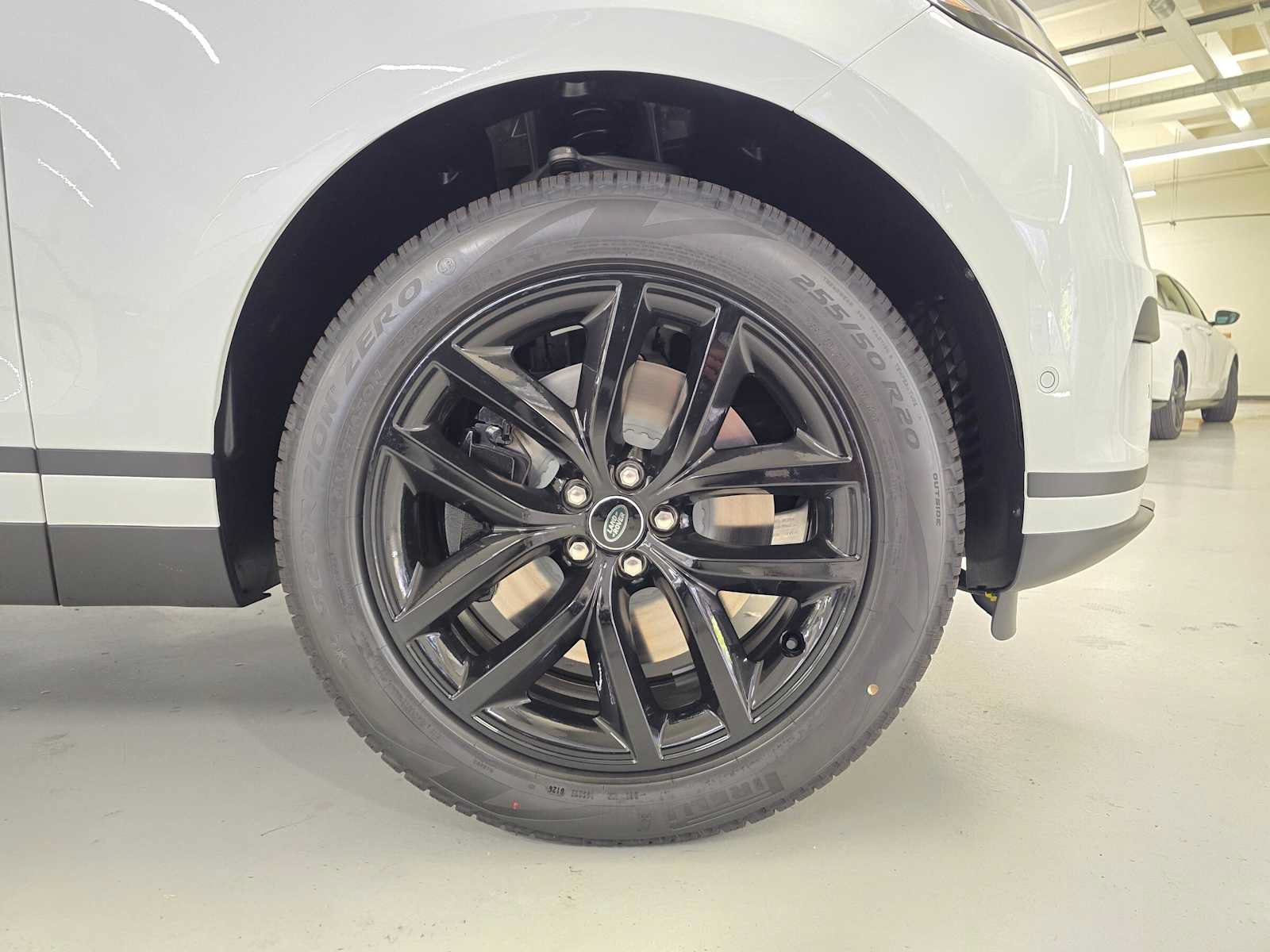 New 2026 Land Rover Range Rover Velar S AWD/4WD image 9