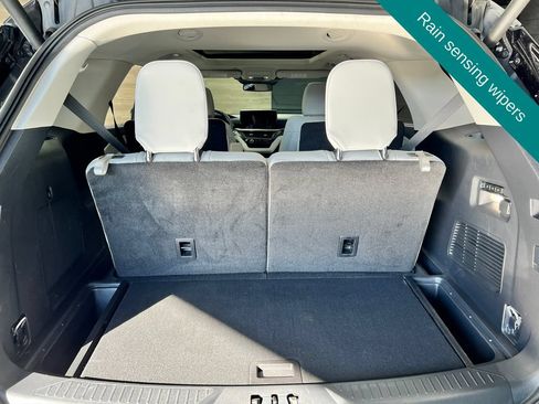 Used 2025 Ford Explorer Platinum w/ Ultimate Package AWD/4WD image 24