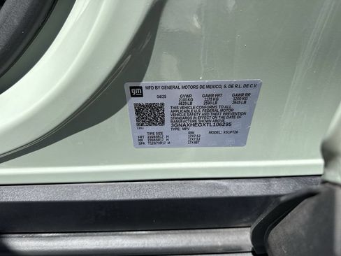 Used 2026 Chevrolet Equinox LT FWD image 59