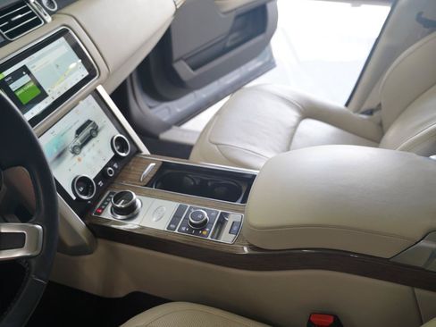 Used 2020 Land Rover Range Rover HSE AWD/4WD image 18