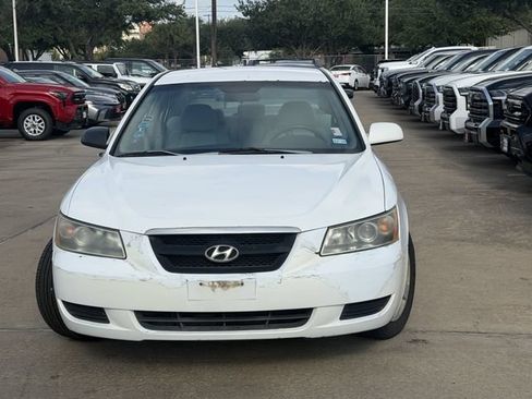Used 2008 Hyundai Sonata GLS FWD image 2