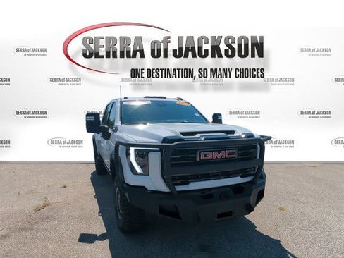 Used 2025 GMC Sierra 2500 AT4X w/ AT4X AEV Edition AWD/4WD image 2