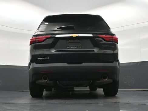 Used 2023 Chevrolet Traverse LS FWD image 27