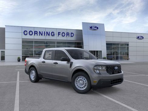 New 2026 Ford Maverick XL image 7