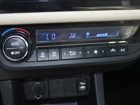 Used 2014 Toyota Corolla LE w/ Protection Package FWD image 26