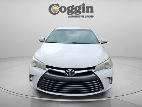 Used 2017 Toyota Camry LE image 7