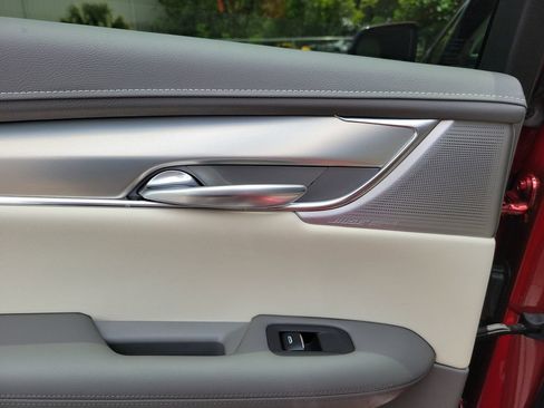 Certified 2022 Cadillac XT5 Premium Luxury w/ LPO, Premium Carpet Package FWD image 14