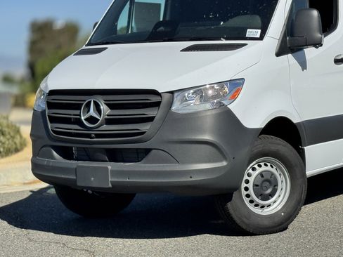 New 2025 Mercedes-Benz Sprinter 2500 image 3