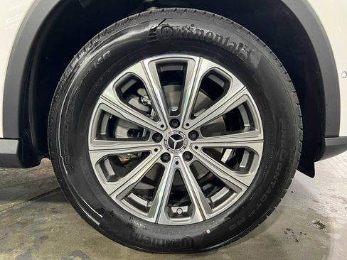 Certified 2026 Mercedes-Benz GLC 300 4MATIC image 9