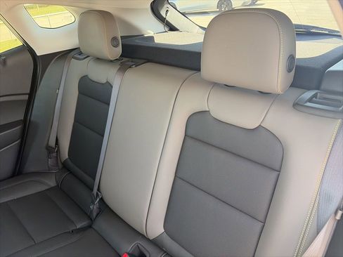 Certified 2025 Chevrolet Trax ACTIV w/ Sunroof Package image 43