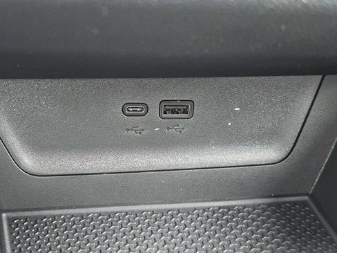 New 2026 Chevrolet Equinox LT w/ Convenience Package II image 33