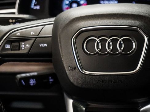 Used 2021 Audi Q8 Premium Plus w/ Premium Plus Package AWD/4WD image 19