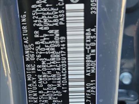 Used 2025 Toyota Camry LE w/ Convenience Package image 22