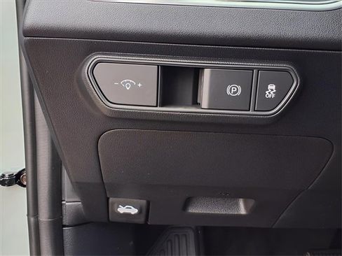 New 2025 Kia K4 GT-Line image 13