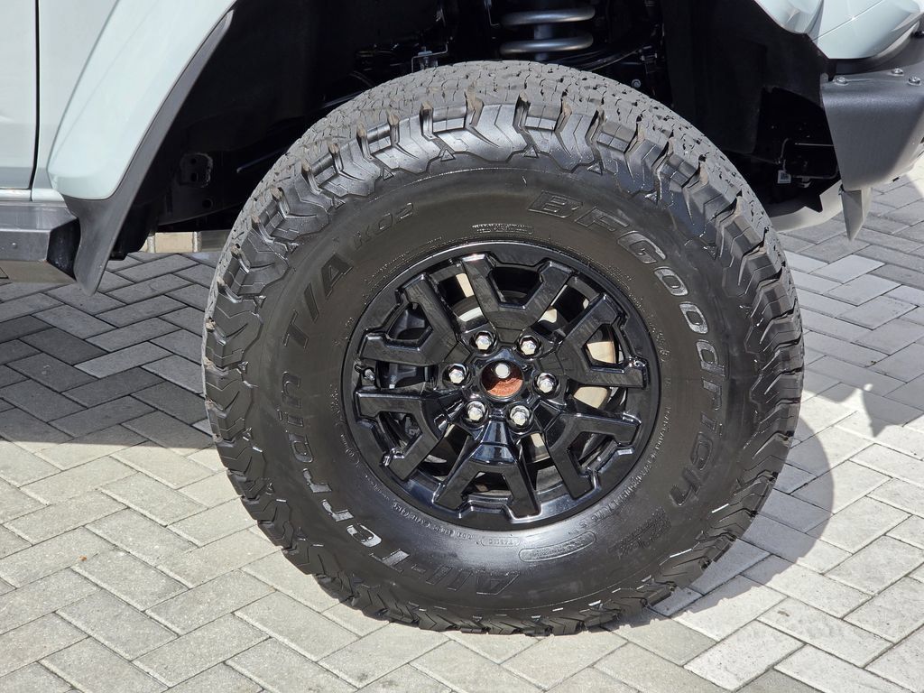 Used 2024 Ford Bronco Raptor w/ Interior Carbon Fiber Pack 6 AWD/4WD image 6