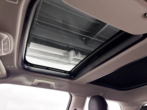 Used 2024 MINI Cooper S image 19