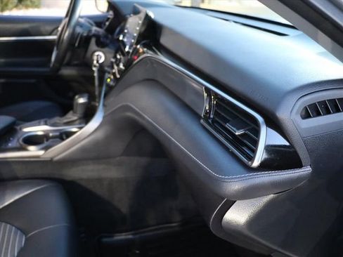 Used 2023 Toyota Camry SE image 10