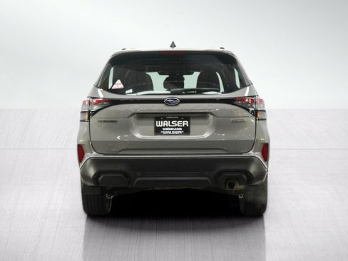 Used 2025 Subaru Forester Touring w/ Touring Package AWD/4WD image 4