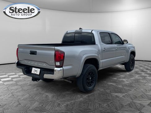 Used 2021 Toyota Tacoma TRD Off-Road image 5