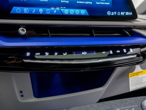 New 2026 Cadillac Optiq Sport 1 image 28