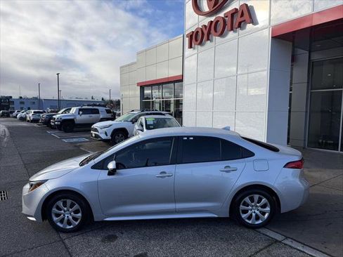 Certified 2026 Toyota Corolla LE image 3